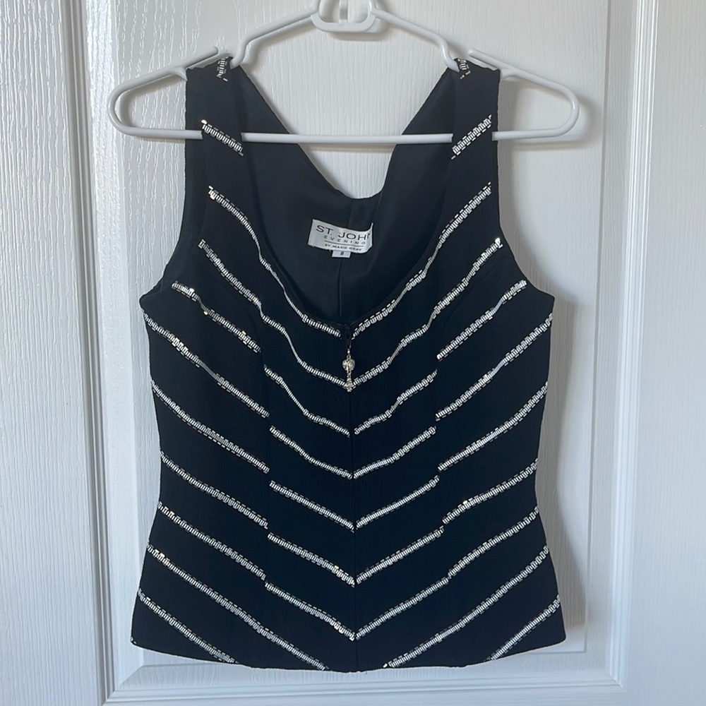 Zip Up Sleeveless Sweater